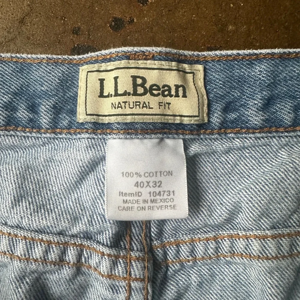 L.L. Bean Jeans Mens 40x32 Blue Vintage Natural Fit Straight Leg Denim 104731 - Picture 3 of 5
